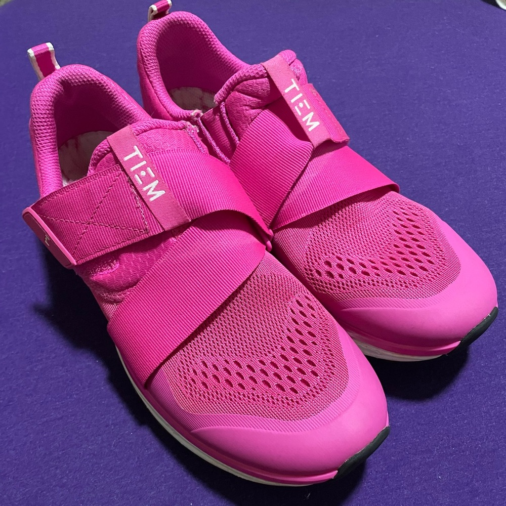 Tiem cycle shoes without clips(sold)